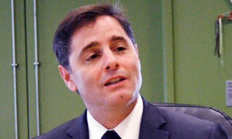 FCC Chairman Julius Genachowski said "Today, we take an important step forward in our effort to enable greater government-commercial spectrum sharing."