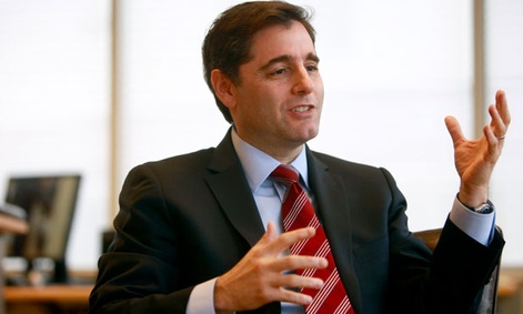 "In freeing up spectrum for wireless broadband, incentive auctions will drive faster speeds, greater capacity, and ubiquitous mobile coverage," FCC Chairman Julius Genachowski said in a statement.