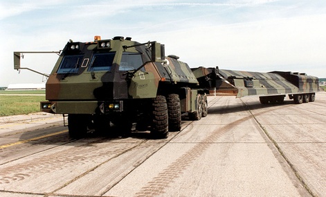 Mid-80s “Midgetman” mobile missile launcher 