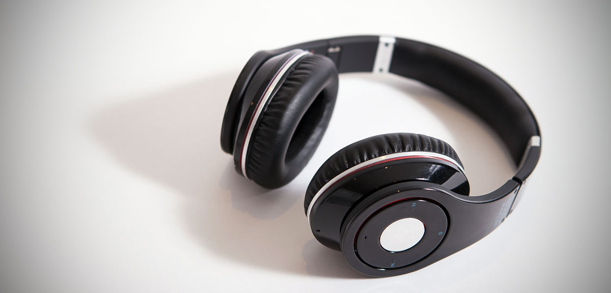 Video How Do NoiseCanceling Headphones Work?