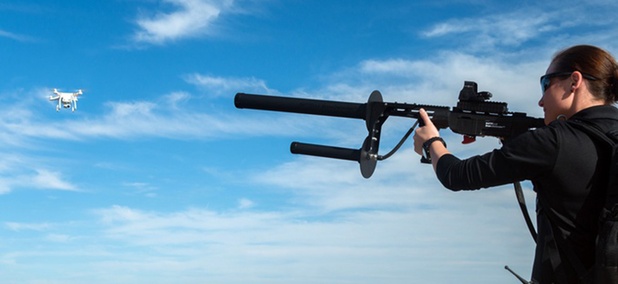 The DroneDefender from Battelle can interrupt a drone's control link at 400 meters. The DroneDefender from Battelle can interrupt a drone's control link at 400 meters.