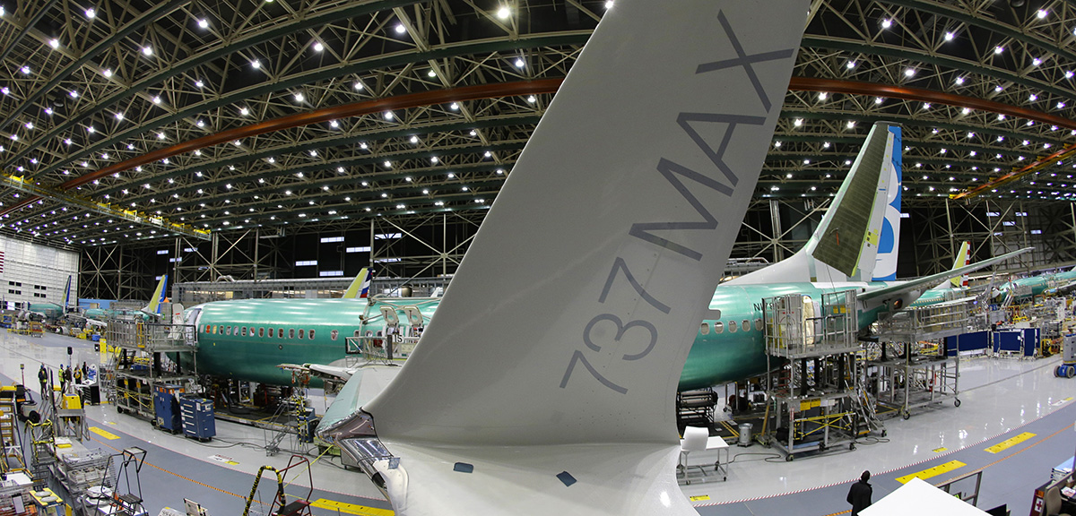 Video Meet the Giant Robot That Builds Boeing’s Airplane Wings
