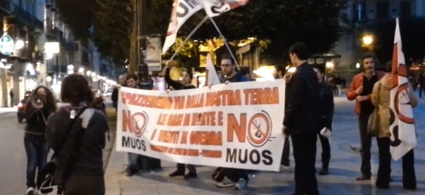 Sicilians protested the MUOS station along Palermo's Via Roma in April.