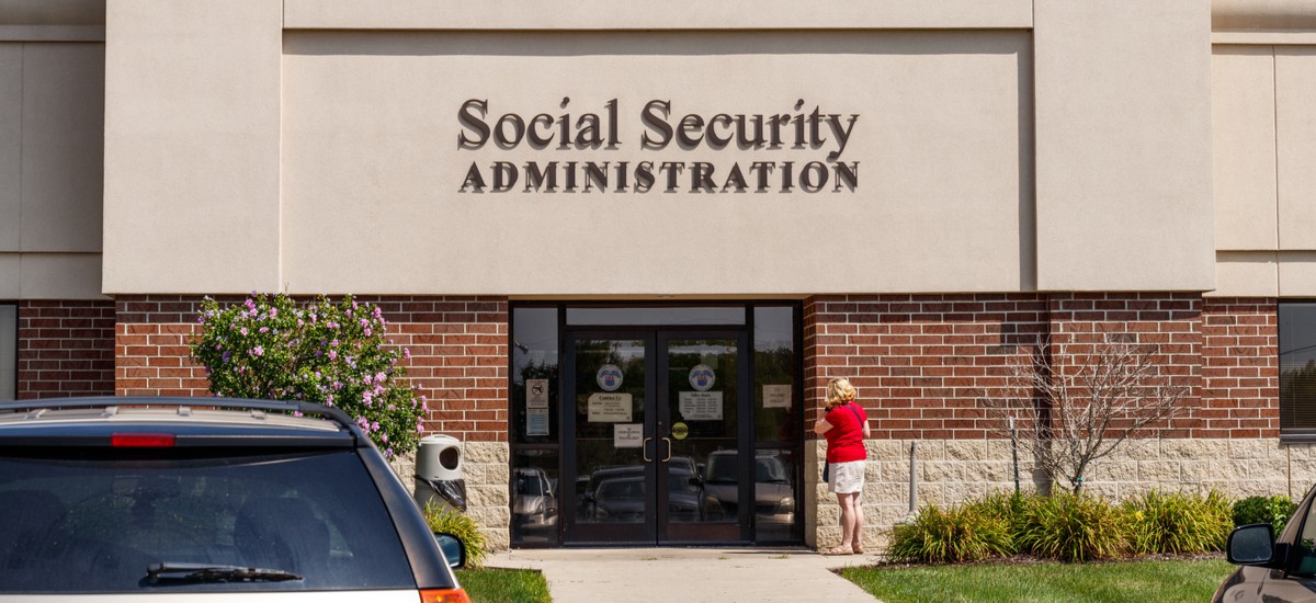 4 Million Americans Waited Over an Hour in Line at Social Security Field  Offices in 2019 - Nextgov