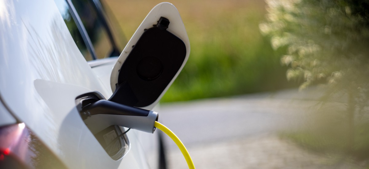 Can my Electric Car Power my House? Not Yet for Most Drivers, but  Vehicle-to-Home Charging is Coming - Nextgov