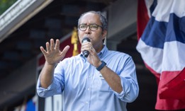 Presidential hopeful Will Hurd campaigns in New Hampshire on Sept. 4, 2023.