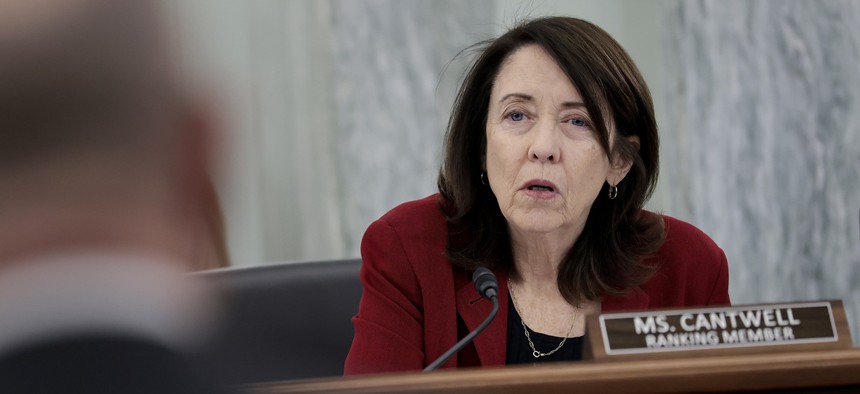 Senator says AT&T and Verizon blocked release of Salt Typhoon security reports