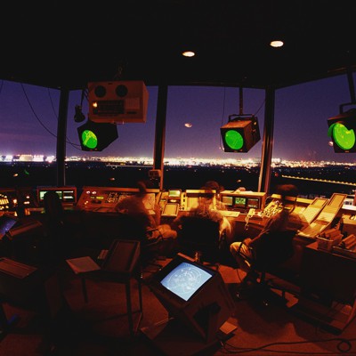 FAA sets records in effort to hire gamers as air traffic controllers